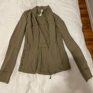 Lululemon define jacket bronze green size 4